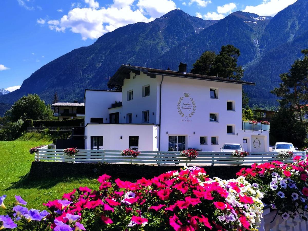 Hotel Landhaus Ambachhof Oetz Exterior foto