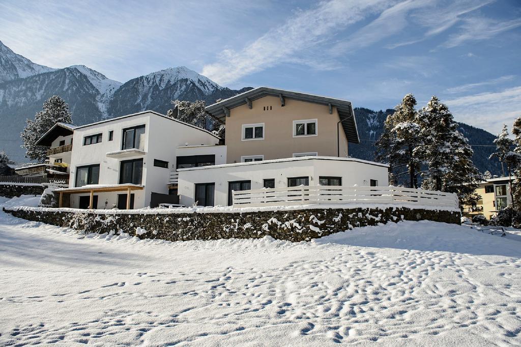 Hotel Landhaus Ambachhof Oetz Exterior foto