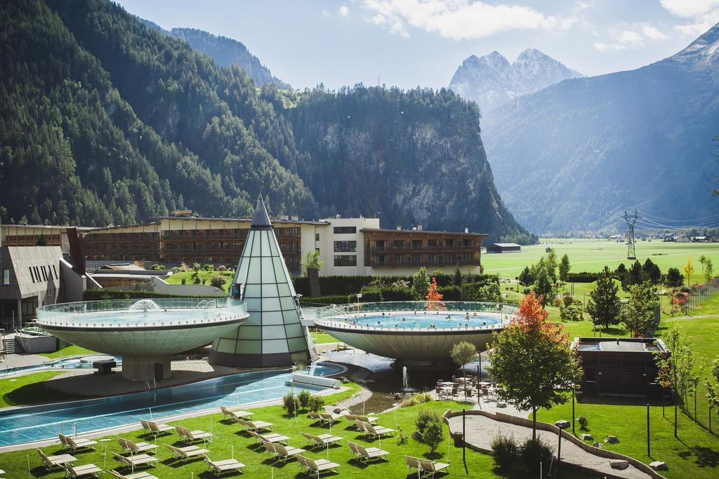 Hotel Landhaus Ambachhof Oetz Exterior foto